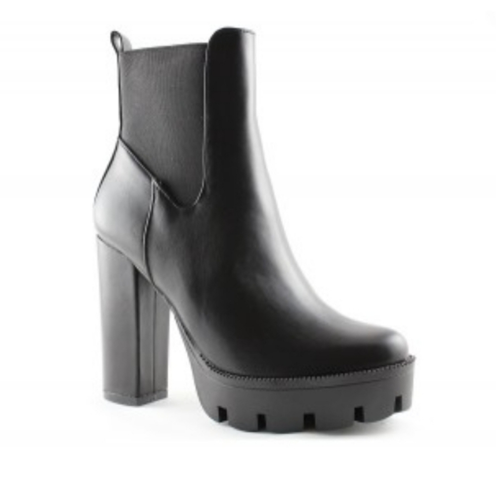 X2B Black Bootie